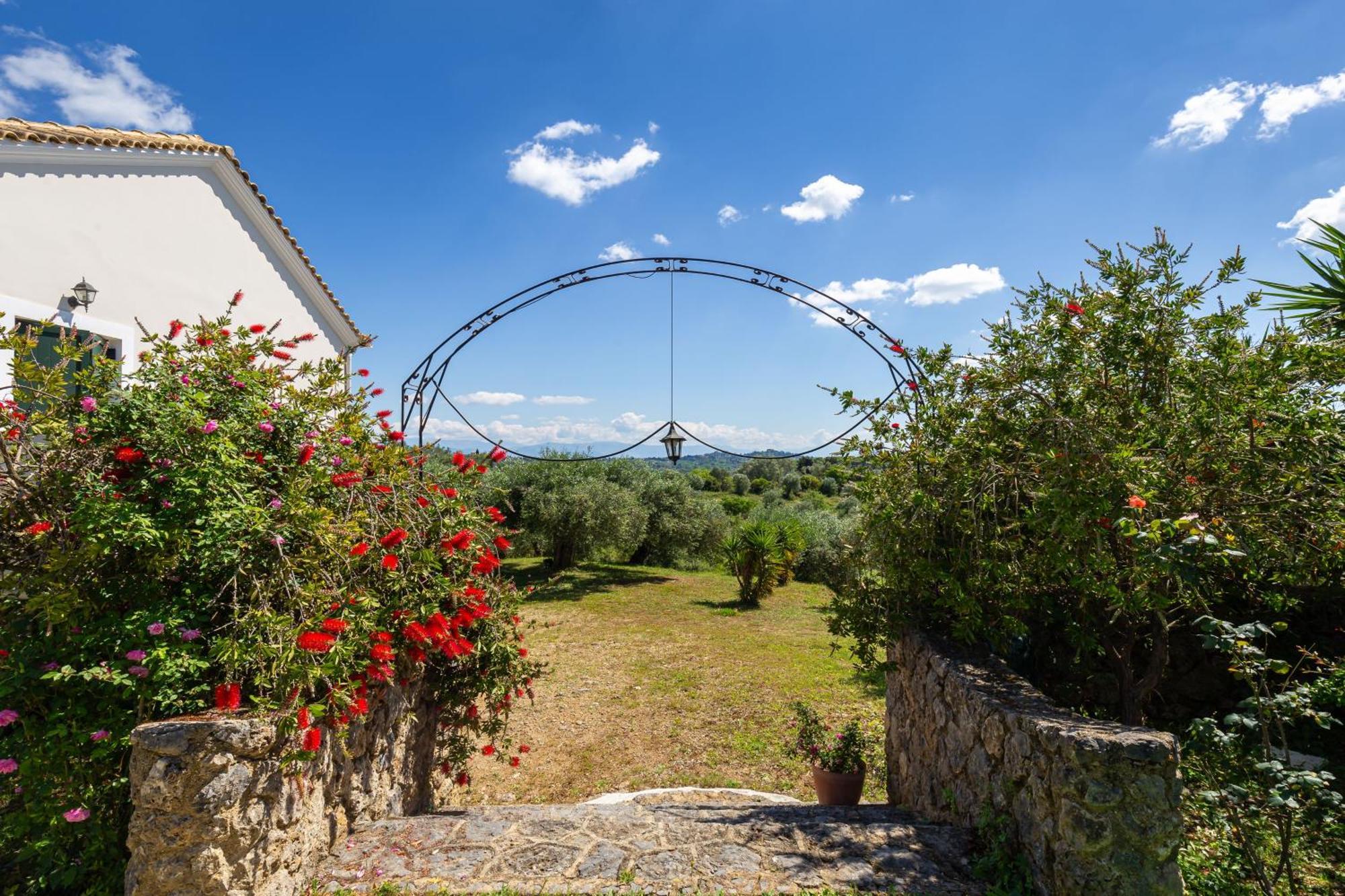Classical Villa Anta Ágios Ioánnis Екстериор снимка
